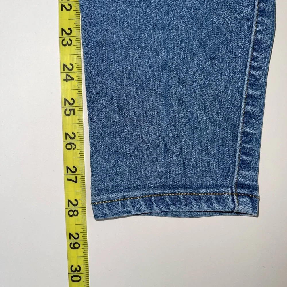 Fashion Nova Light Wash Ultra High Rise Super Skinny Jeans 9 Juniors - Picture 11 of 14